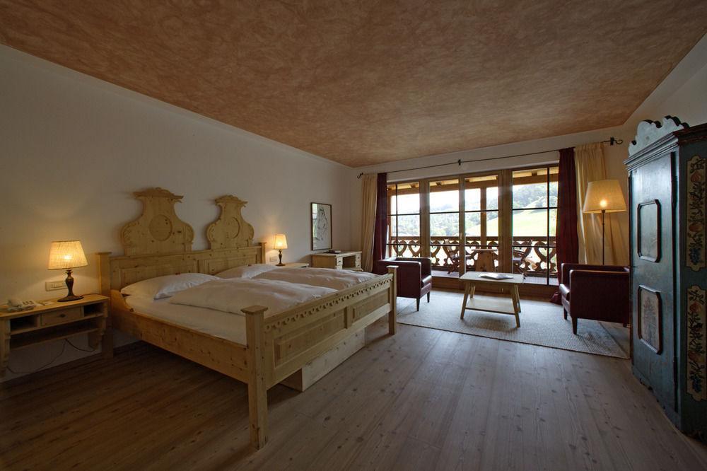 Romantik Hotel Turm Fiè Dış mekan fotoğraf
